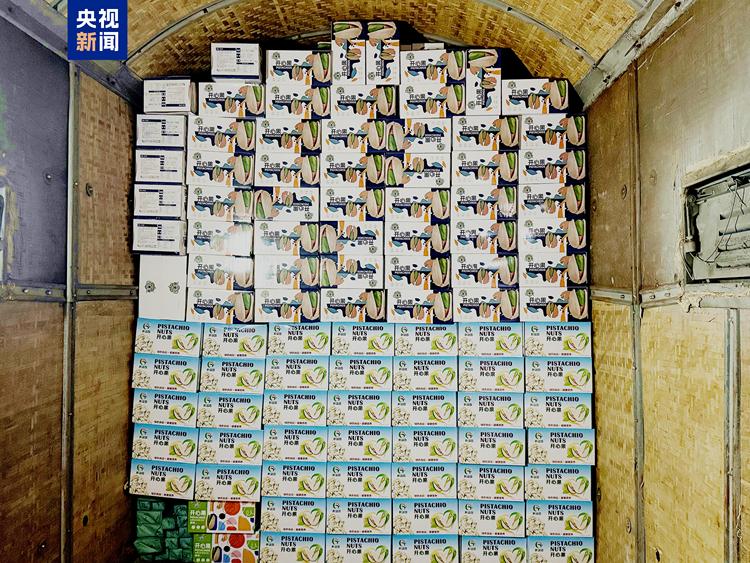 &ldquo;粤地年货&rdquo;已发出 大湾区援疆年货班列运输货物突破3万吨