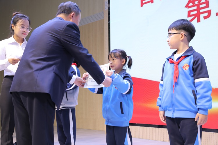 甘肃天水市小学教育联盟首届日记文化节顺利举办