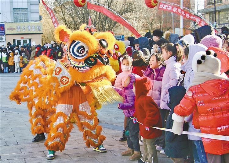 内蒙古：多彩民俗闹元宵