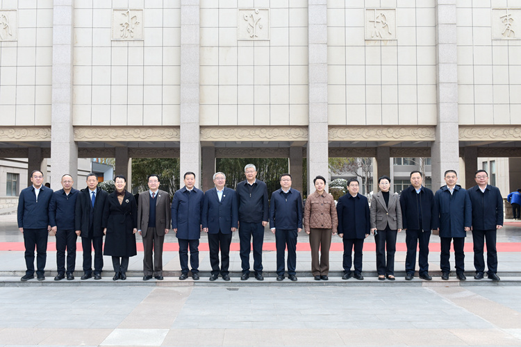 甘肃农业大学与陇南市人民政府签署战略合作框架协议