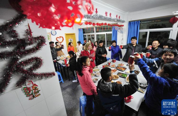 时光相册丨我们的春节·吃年夜饭喽！