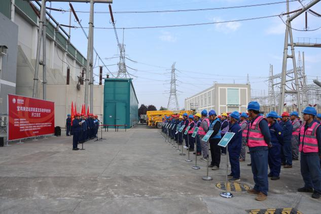 ± 500 kV Deyang-Baoji DC (Shaanxi section) transmission line, picture by State Grid Shaanxi UHV Company