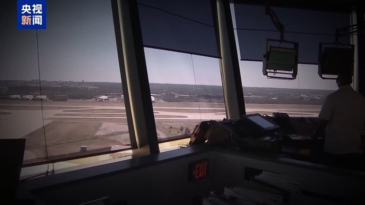 67人无一生还 美客机与军机相撞背后原因成谜 航空安全遭质疑