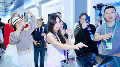 [Daka China 2024] Foreign Internet Celebrities Visit Innovation-Driven 2024 World Manufacturing Convention