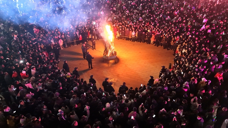 天水市清水县篝火晚会燃情映新春