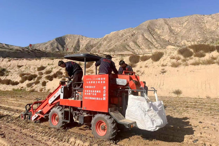 用智慧与创新引领寒旱农业机械现代化之路 ——记甘肃农业大学旱作农业装备产业专家院团队