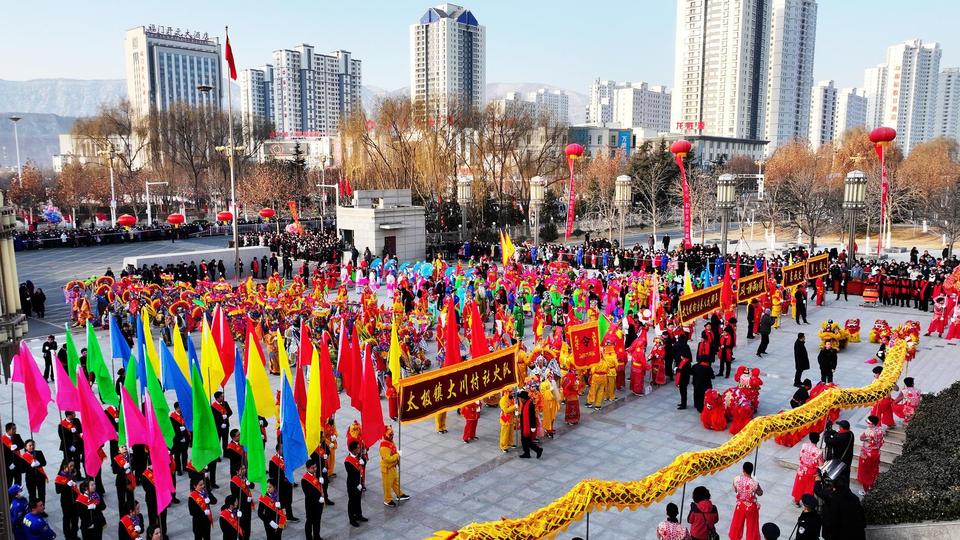 精彩图集 | 临夏永靖县举办2025年“迎新年·贺新春”社火展演