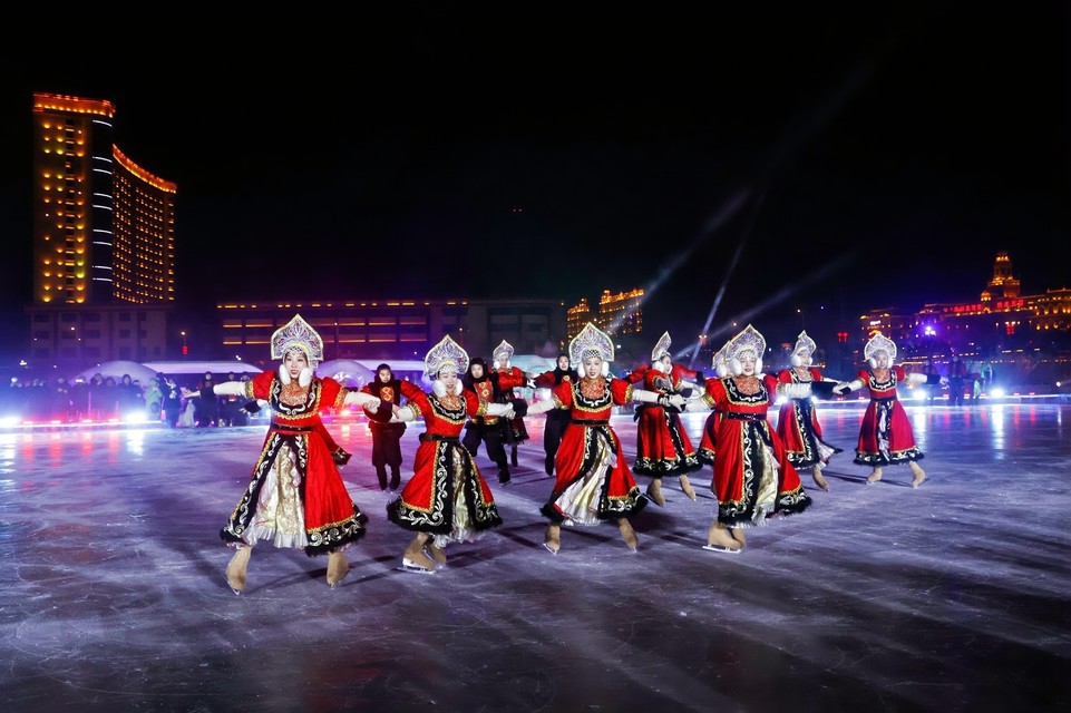 【歌游内蒙古 乐享满洲里】 满洲里城中雪原《冰雪童谣》主题乐园开园