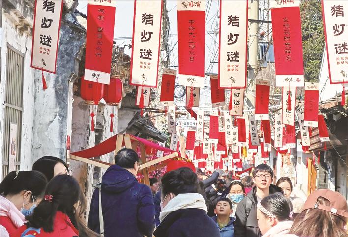 南通：老街里迎接别样元宵节