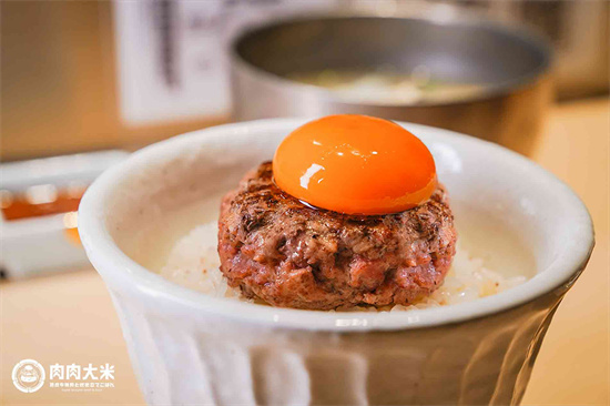 赋能南京多样化饮食文化 “肉肉大米”江苏首店在南京德基广场揭幕