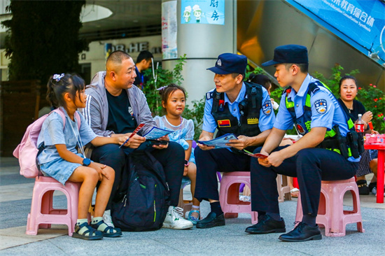 徐州泉山：预警劝阻“专业队”及时按下“止损键”