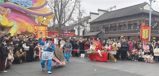 邀八方游客来慢城过大年 高淳非遗民俗大赏巡游嘉年华亮相南京夫子庙