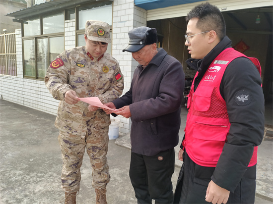 “热血青春 报效祖国” 南通市通州区兴东街道陆扶桥村开展征兵宣传动员活动