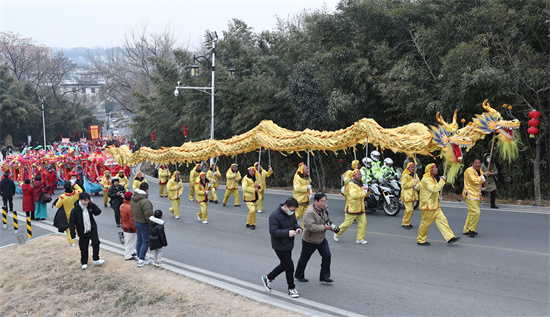 非遗传承闪耀欢乐虾都 江苏盱眙民俗展演巡游活动热闹开场