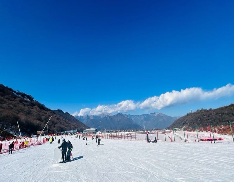 《爱在阿坝》拍摄花絮——九鼎山·太子岭滑雪场