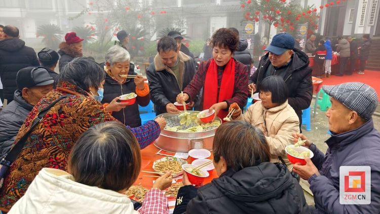 自贡沿滩区百胜村：连续4年为全村村民分红