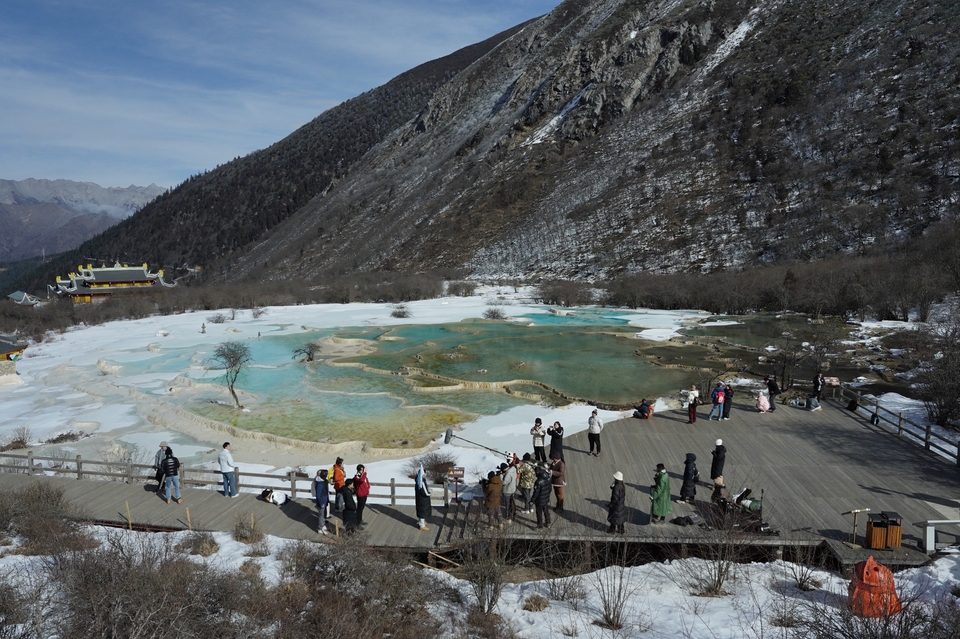 Captured Moments of Love in Aba: Huanglong National Scenic Area