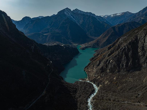 岷江水源三地行：茂县山高水长 水生态保护成效卓越