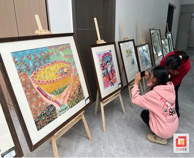 自贡贡井区开展“和美乡村 靓丽画卷”农民画展活动