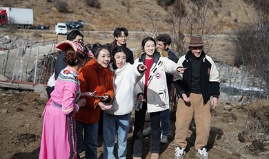 《爱在阿坝》拍摄花絮——小金县两河口镇木城村