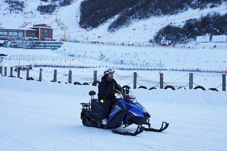 《爱在阿坝》拍摄花絮——九鼎山·太子岭滑雪场