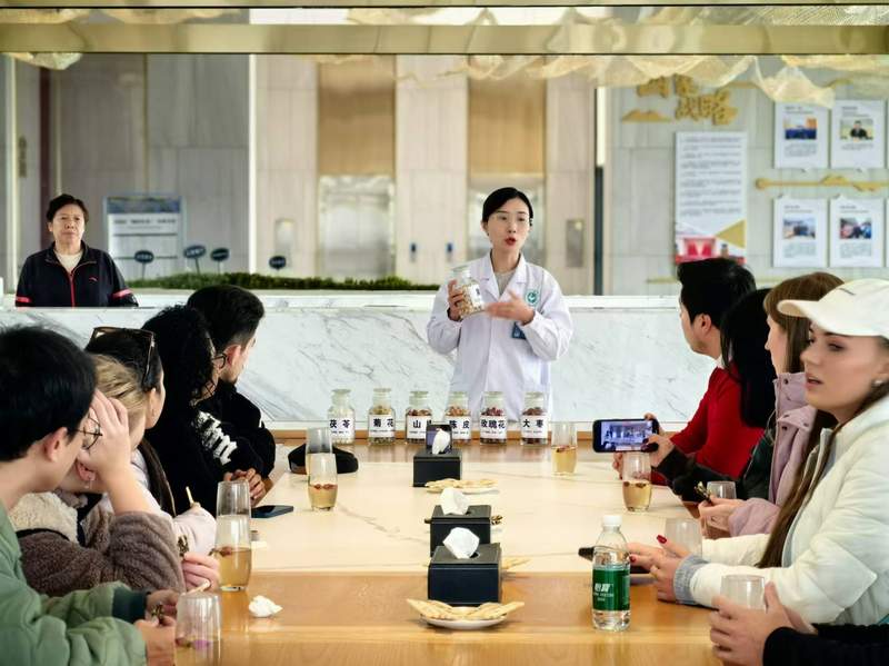 Silk Road Youth Experience “Bamboo Charm Space”and “Luzhou Summit ”to Explore Traditional Chinese Lifestyle Aesthetics