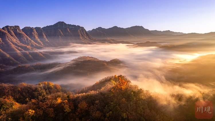 巴中光雾山：漫山红叶醉游人