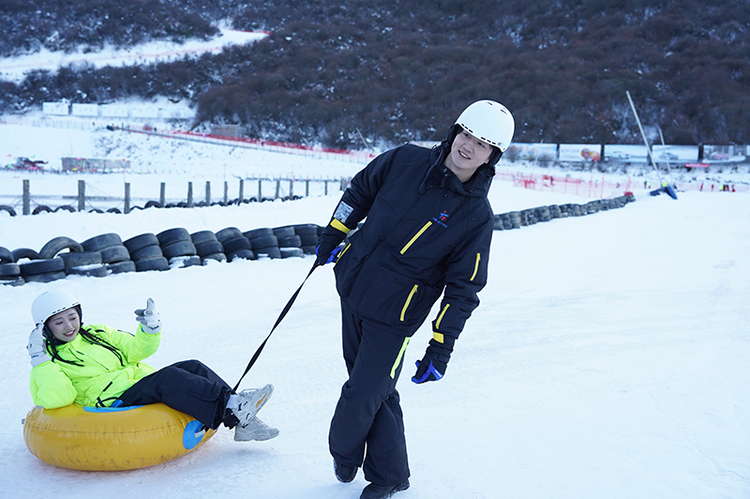 《爱在阿坝》拍摄花絮——九鼎山·太子岭滑雪场