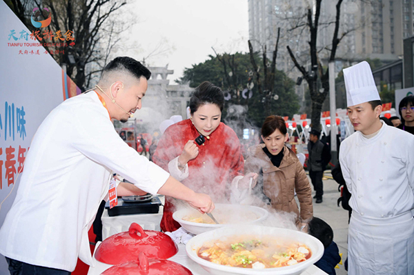 四川非遗年货购物节暨天府旅游美食荟启动 共赴非遗与美食之约