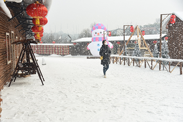 内江将举行“雪漫草原 烟花贺春”烟花冰雪节活动